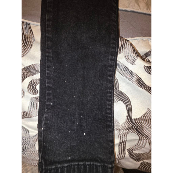 KSUBI Black Skinny Jeans | Cross & Patch Detail | Streetwear Denim - Picture 5 of 7